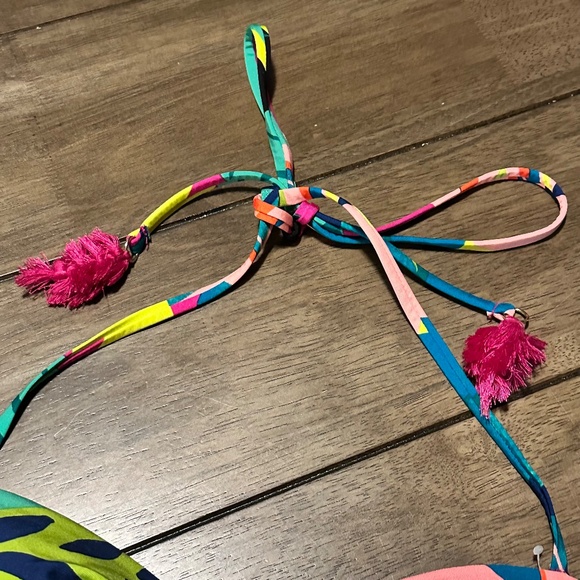 Trina Turk Swim $92 Rainforest Bandeau Bikini Top - Picture 4 of 6